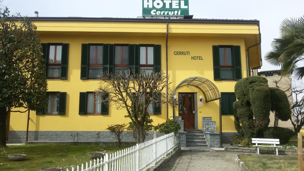 Cerrutihotel Vercelli Luaran gambar
