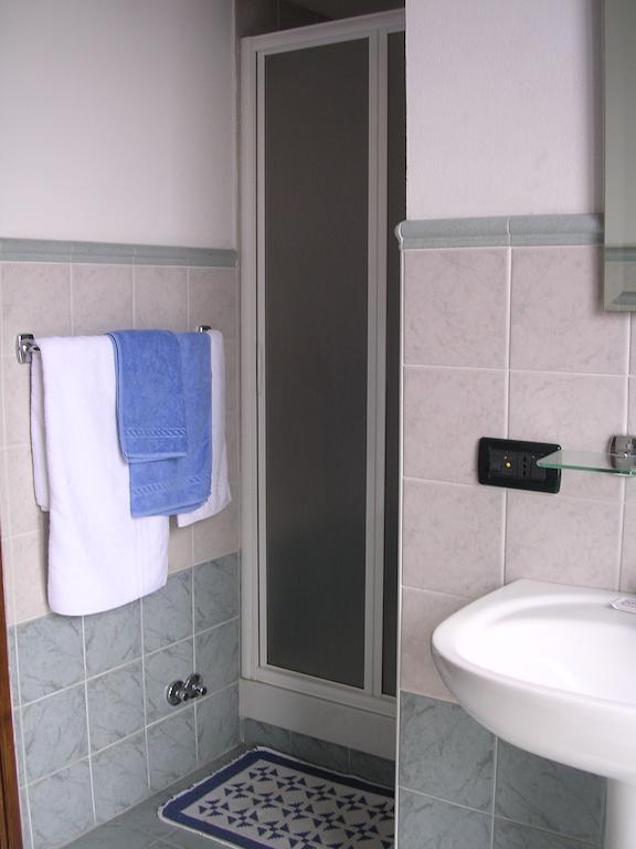 Cerrutihotel Vercelli Luaran gambar